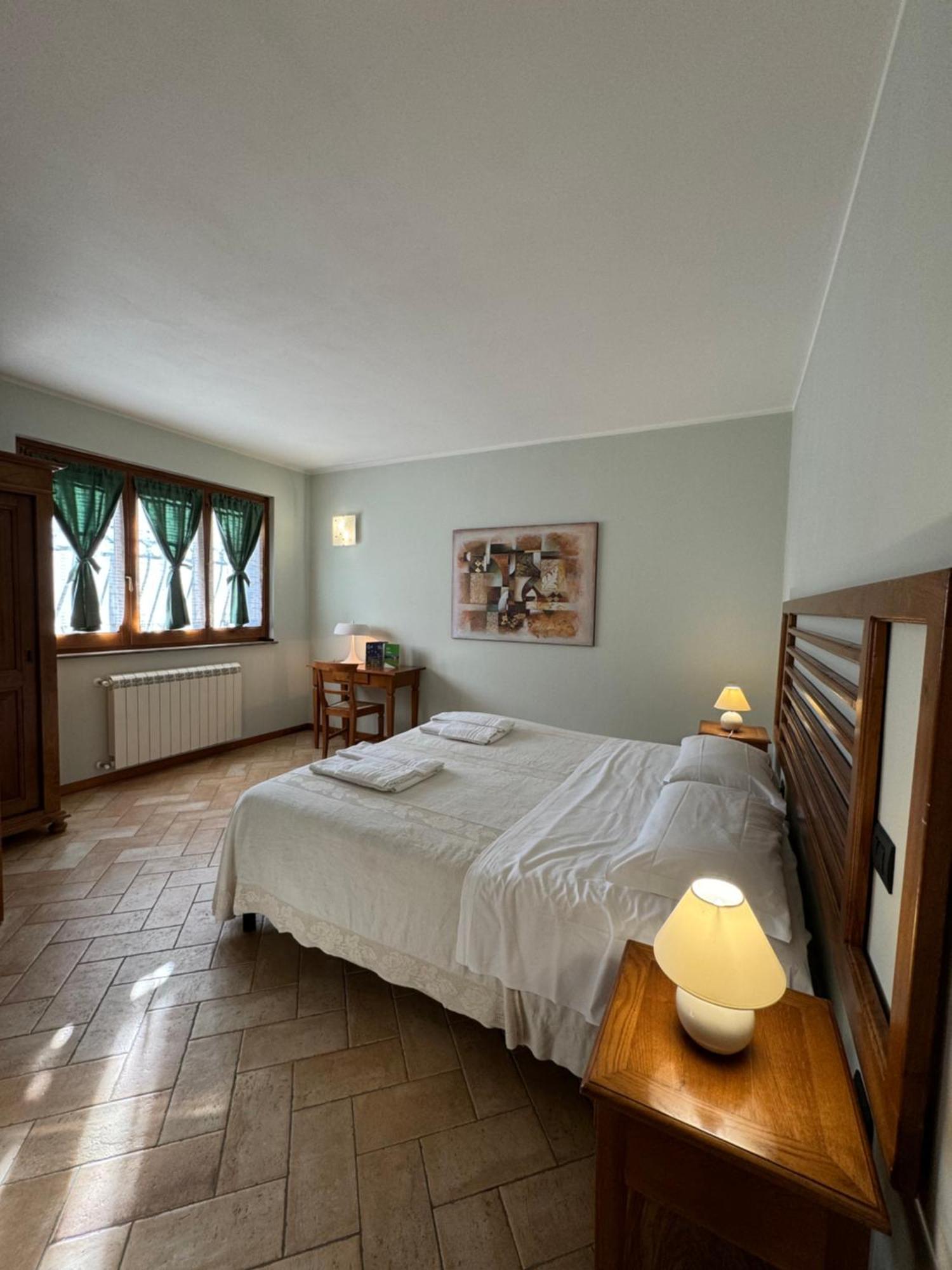 Cerqua Rosara Residence Valtopina Kültér fotó