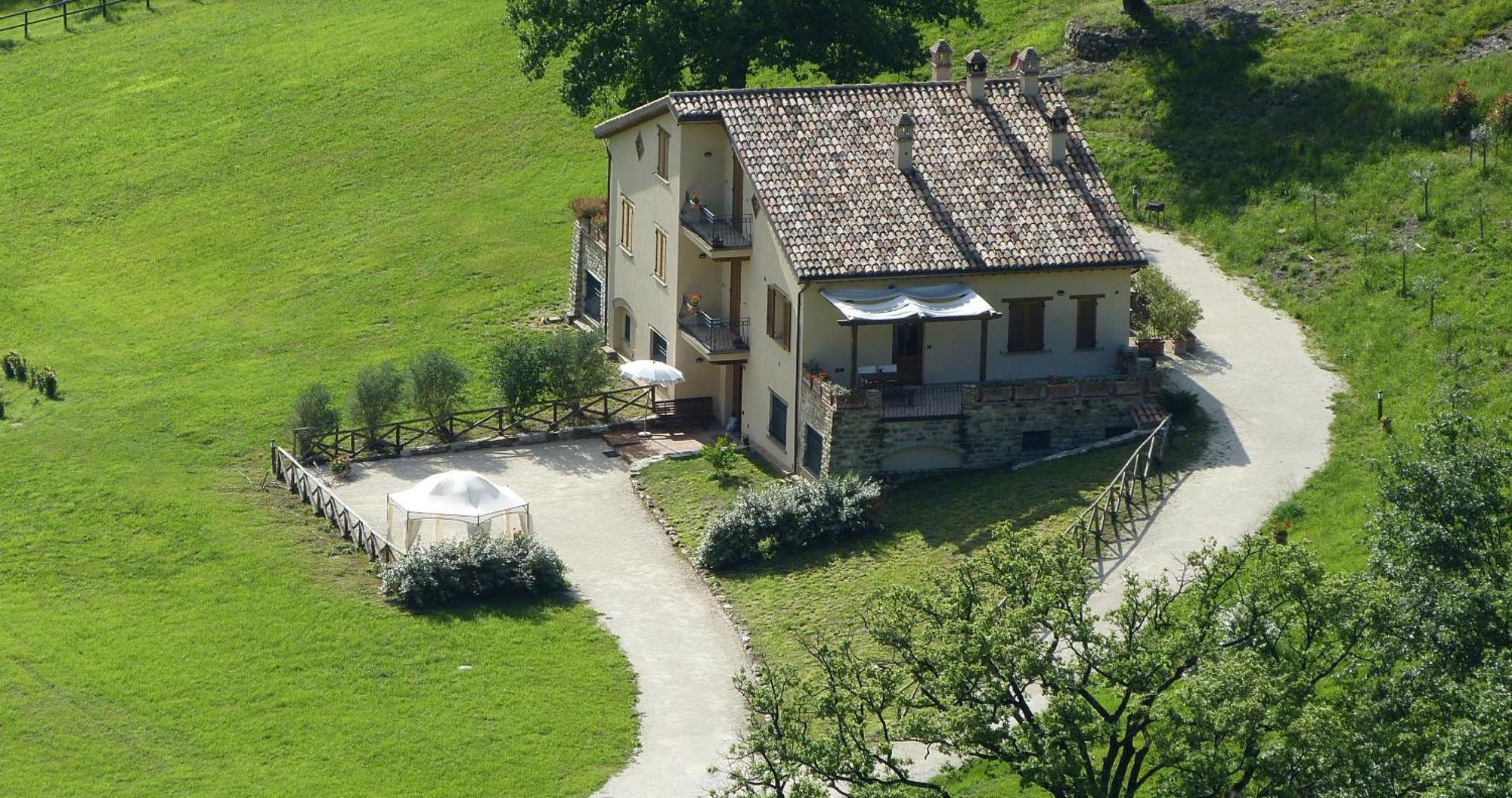 Cerqua Rosara Residence Valtopina Kültér fotó
